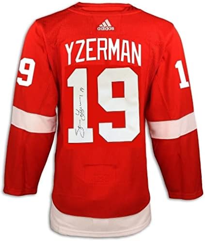 Steve Yzerman Dedikált Detroit Red Wings Piros Adidas Jersey - Dedikált NHL-Mezek