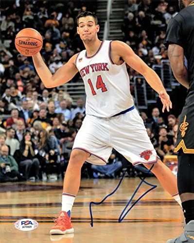 WILLY HERNANGOMEZ aláírt 8x10 fotó PSA/DNS-New York Knicks-Dedikált - Dedikált NBA-Fotók