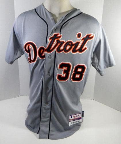 2012-es Detroiti Tigrisek Matt Fiatal 38 Játékban Használt Szürke Jersey 46 922 - Játék Használt MLB Mezek